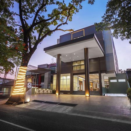 Ib23 Inn Boutique Hotel Бандунг Экстерьер фото